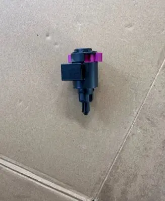 Audi A6 S6 C7 4G Brake pedal sensor switch 4F0945459B 150215