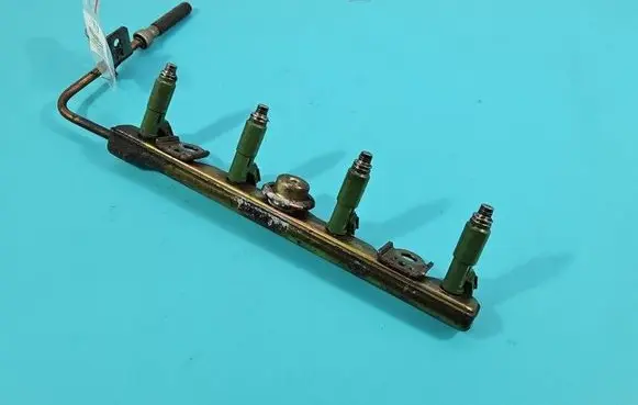 Toyota Avensis T250 Fuel injector 2325022040 IMPRK1600233