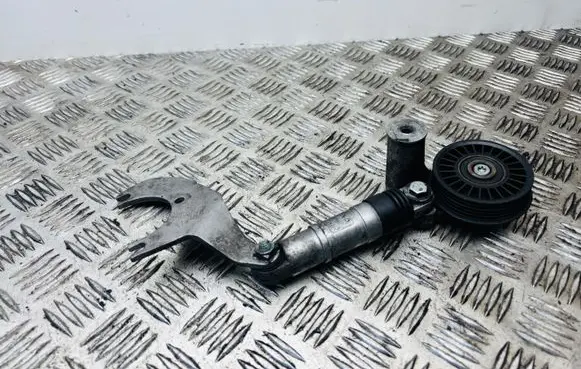 Volkswagen PASSAT B5.5 Alternator belt tensioner 038145283A