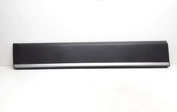 Volvo XC70 Front door trim (molding) 30763657