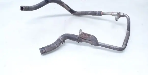 Toyota Avensis T270 Engine coolant pipe/hose