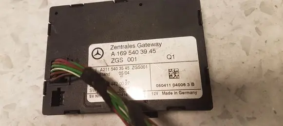 Mercedes-Benz B W245 Gateway control module A1695403945