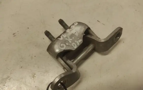 Toyota Avensis Verso Rear door upper hinge