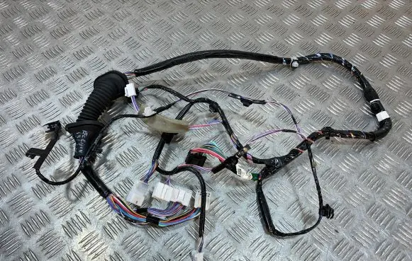 Mitsubishi Eclipse Cross Front door wiring loom 8512H713