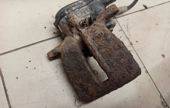 Audi A6 S6 C7 4G Rear brake caliper 