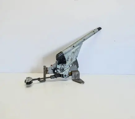BMW 1 E81 E87 Hand brake release handle 6782749