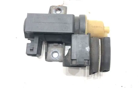 Renault Clio IV Fuel pressure regulator 149564959R