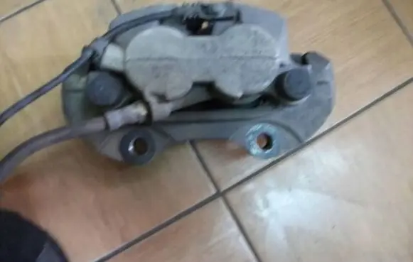 Mercedes-Benz ML W164 Rear brake caliper MCD4046