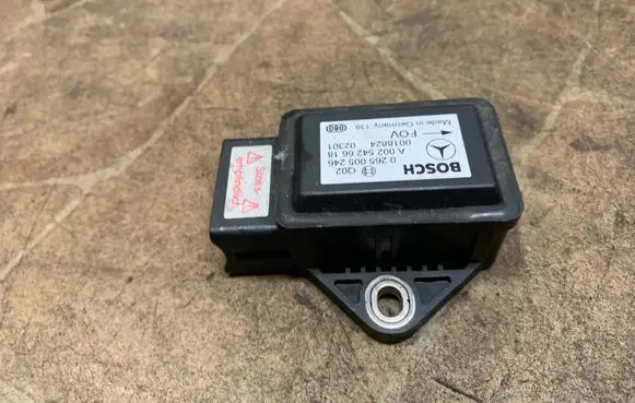 Mercedes-Benz SL R230 ESP acceleration yaw rate sensor A0025426618