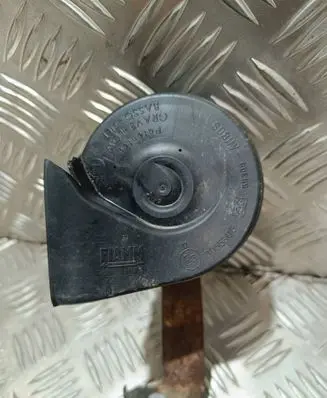 Volvo V50 Horn signal 0055306