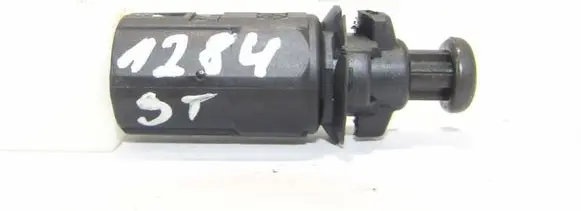Brake pedal sensor switch