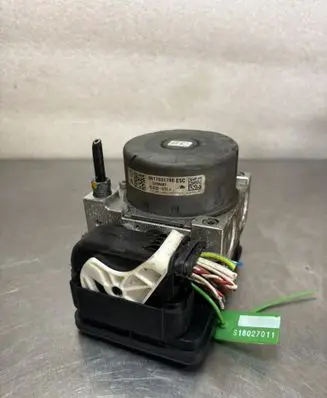 Peugeot 208 Master brake cylinder
