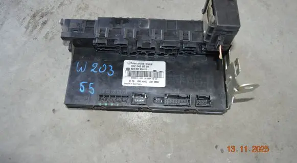 Mercedes-Benz C W203 SAM control unit 5DK00797410 0025459701