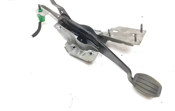 Peugeot 308 Brake pedal 8LL0122787 24062014 190356