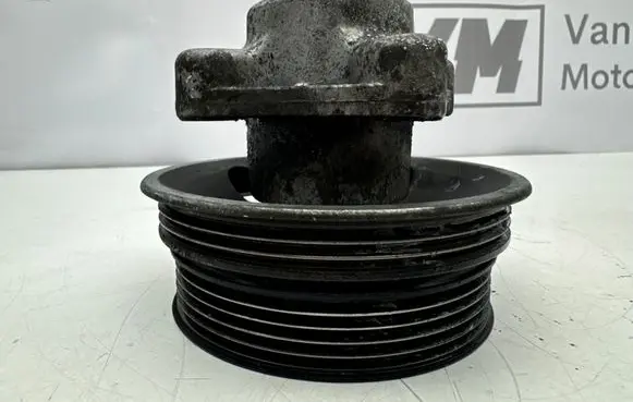 Volvo V60 Power steering pump pulley 30731821