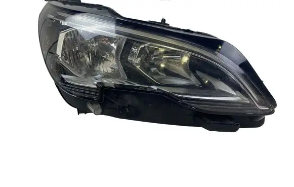 Peugeot 5008 II Headlight/headlamp 9810478080