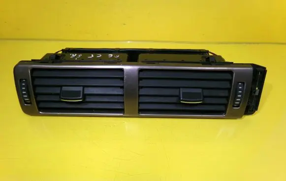 Audi A6 S6 C5 4B Dash center air vent grill 4B1820951
