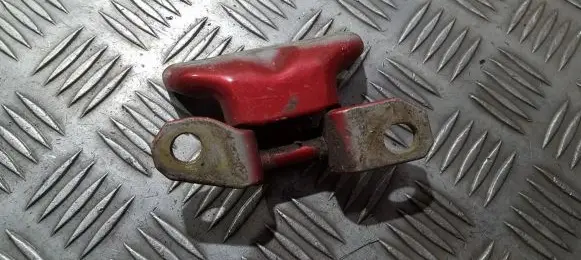 Hyundai Elantra Rear door lower hinge