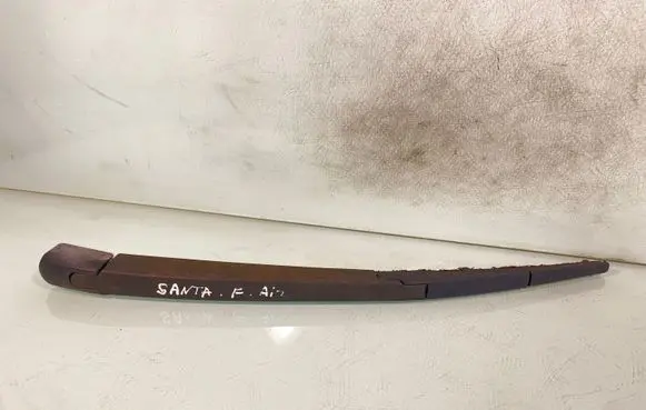 Hyundai Santa Fe Rear wiper blade arm