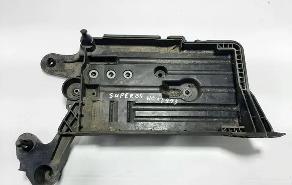 Skoda Superb B8 (3V) Battery box tray 5Q0915321H 5Q0915331J
