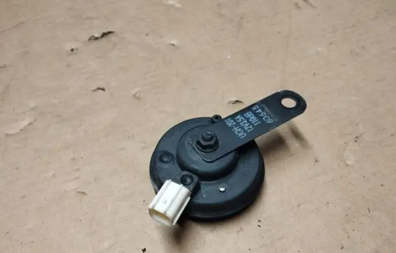 Honda CR-V Horn signal UCH201