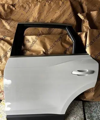 Audi Q3 F3 Rear door