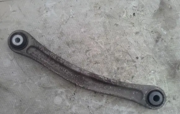 Volkswagen Touareg I Rear control arm 7L0505376A