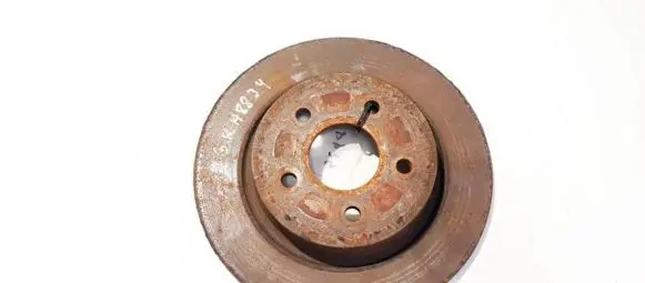 Volvo V50 Rear brake disc neventiliuojamas