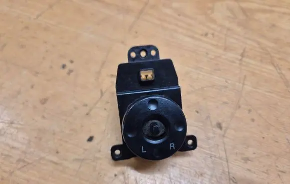 Hyundai Sonata Wing mirror switch 202005064
