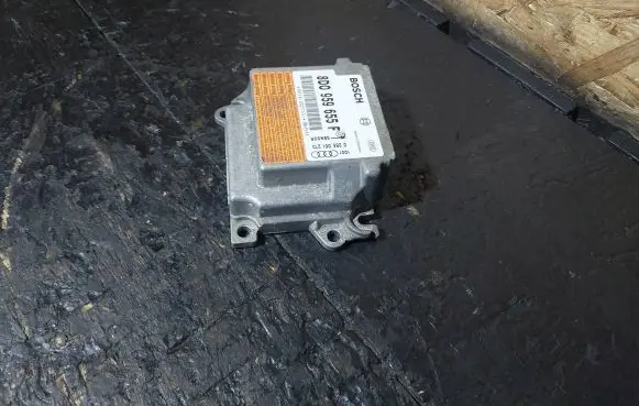 Audi A4 S4 B5 8D Airbag control unit/module 8D0959655F 0285001270