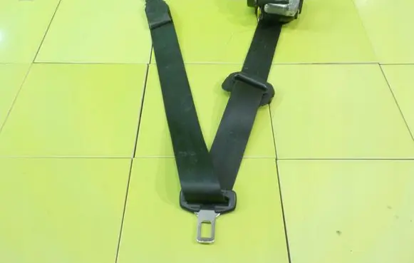 Volkswagen Golf IV Front seatbelt 6J4857706 XP244