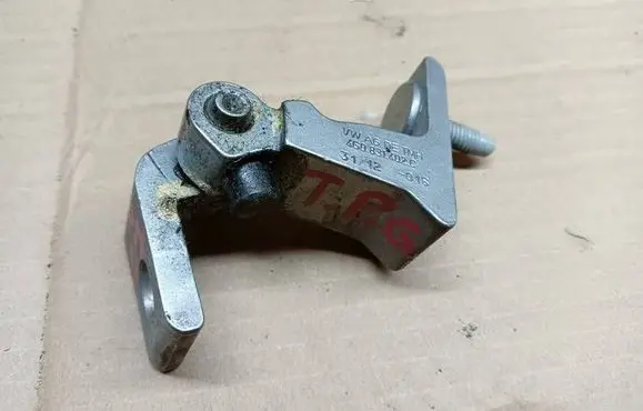 Audi A6 S6 C7 4G Rear door upper hinge 4G0831401C