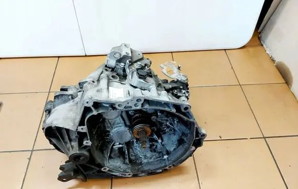 Peugeot 2008 I Manual 5 speed gearbox 20CA3