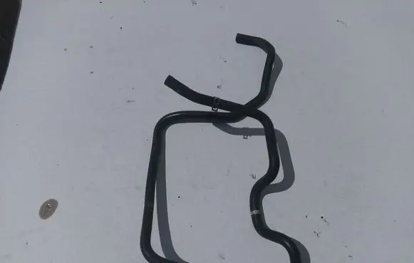 Mazda 3 I Engine coolant pipe/hose