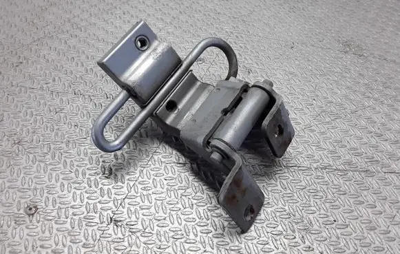 Audi A8 S8 D2 4D Rear door lower hinge 4D0833412