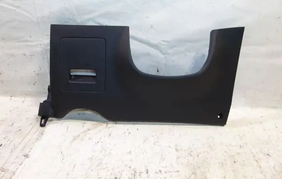 Dashboard lower bottom trim panel