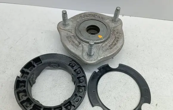 Coil spring mount
