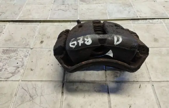 Mitsubishi Colt Front brake caliper