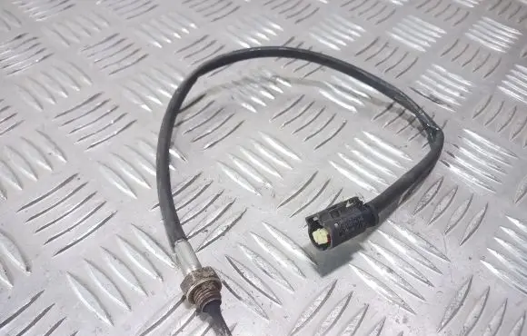 BMW 1 E82 E88 Exhaust gas temperature sensor 7804177