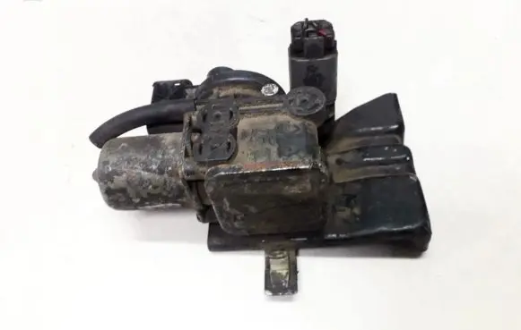 Subaru Legacy Coolant heater control valve 87052ae000 89-735
