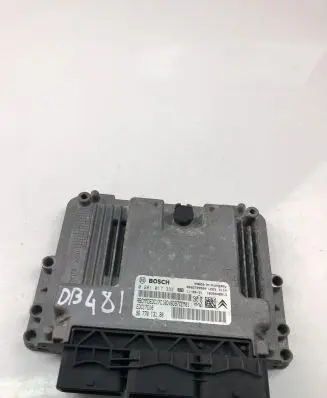 Peugeot 207 Engine control unit/module ECU 9677013180 0281017333