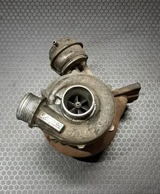 Volvo S60 Turbo 8653122 GT205V