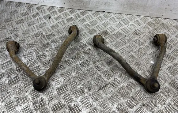 KIA Sorento Front lower control arm/wishbone