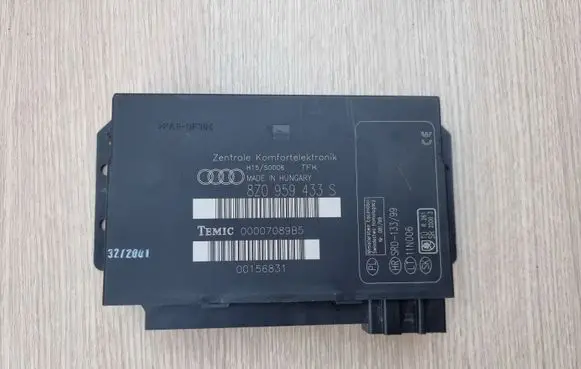 Audi A2 Comfort/convenience module 8Z0959433S