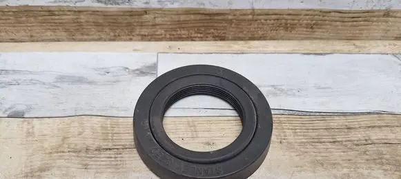 Headlight/headlamp dust cover