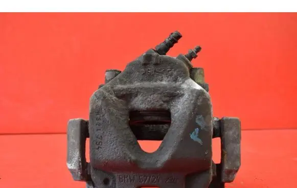 BMW X3 E83 Front brake caliper
