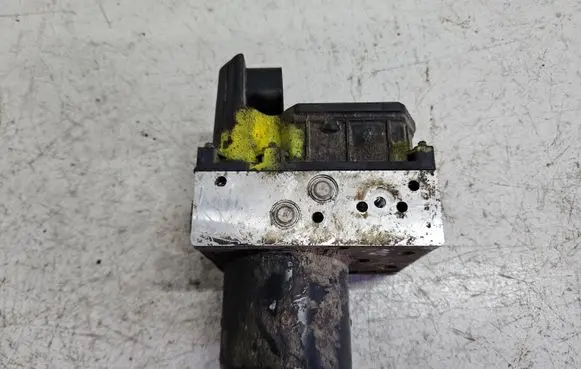 Skoda Fabia Mk1 (6Y) ABS Pump 0265900009 284155 20112