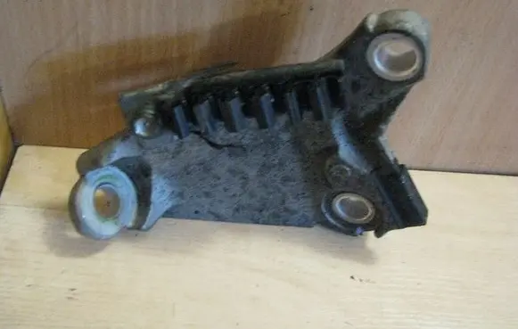 Honda Civic Engine mounting bracket 21830D3800