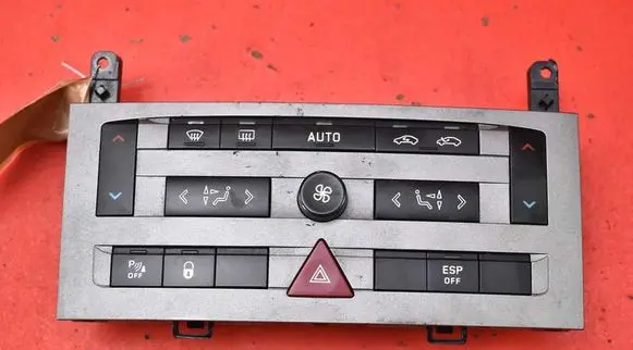 Peugeot 407 Climate control unit 96573322YW01