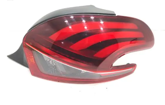 Peugeot 208 Rear/tail lights
